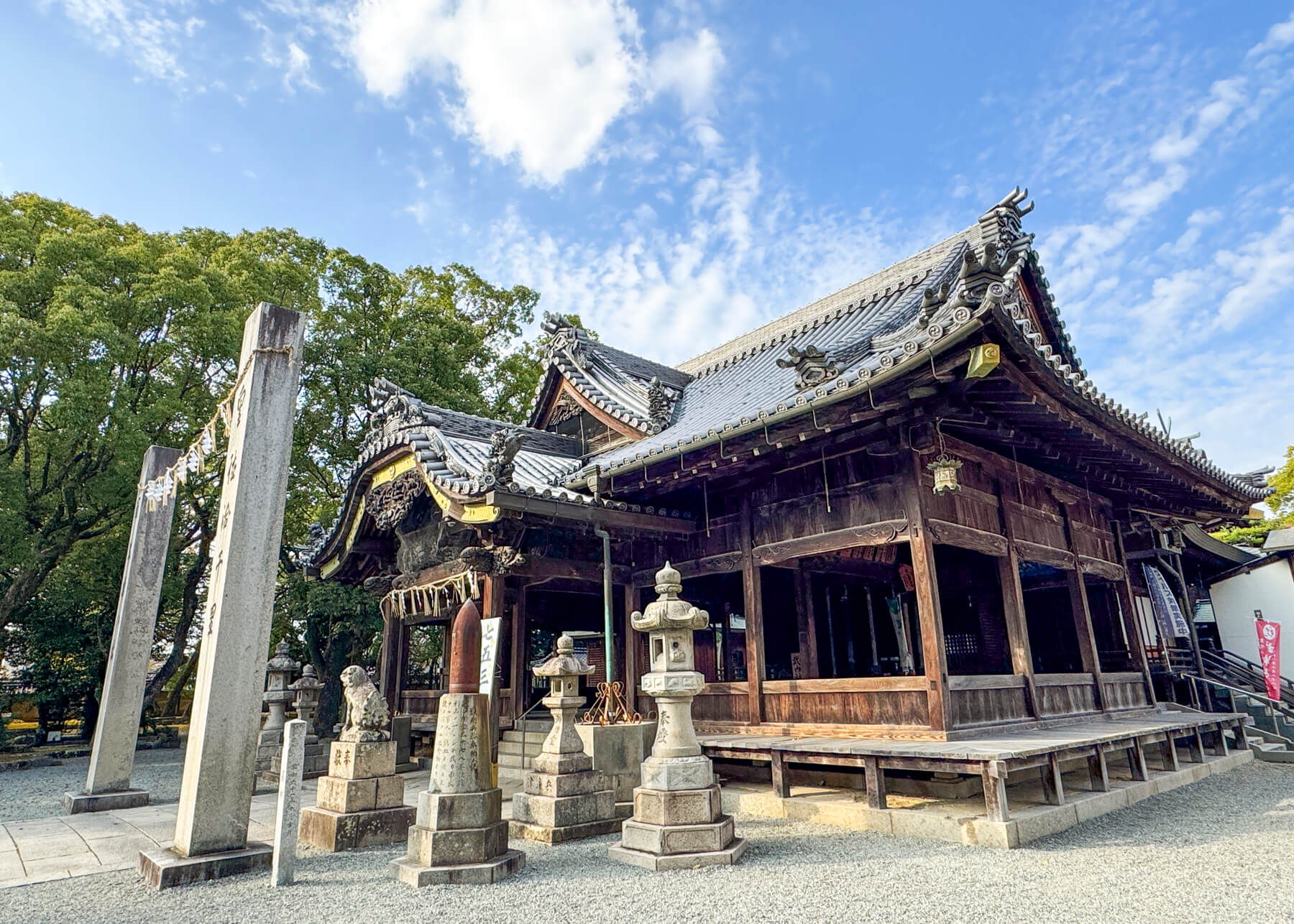 魚吹八幡神社の写真1