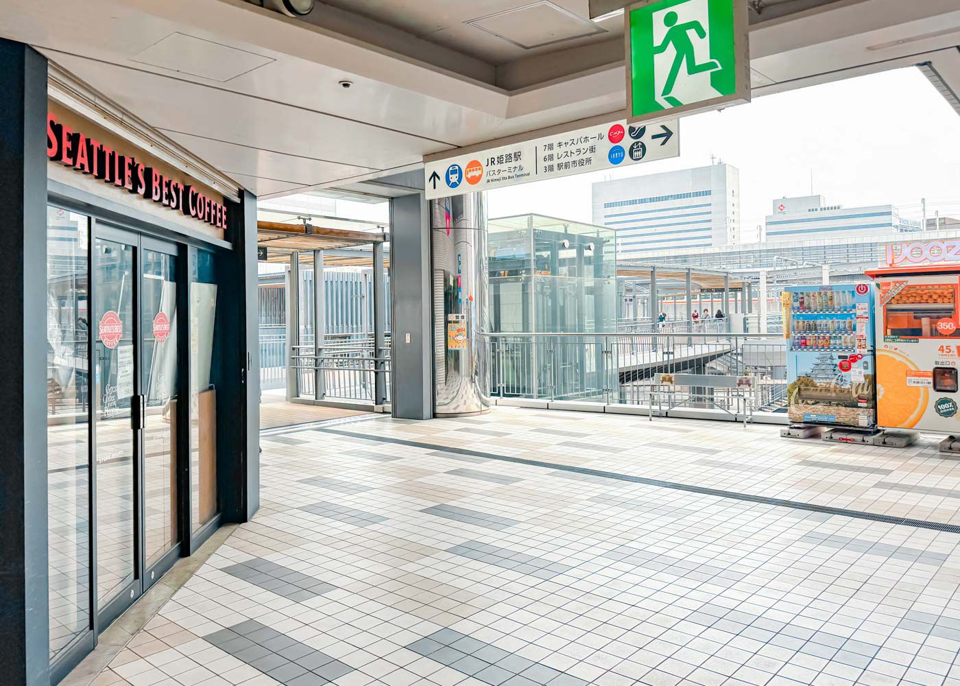 姫路駅での神姫バス10系統のりば ルート案内3