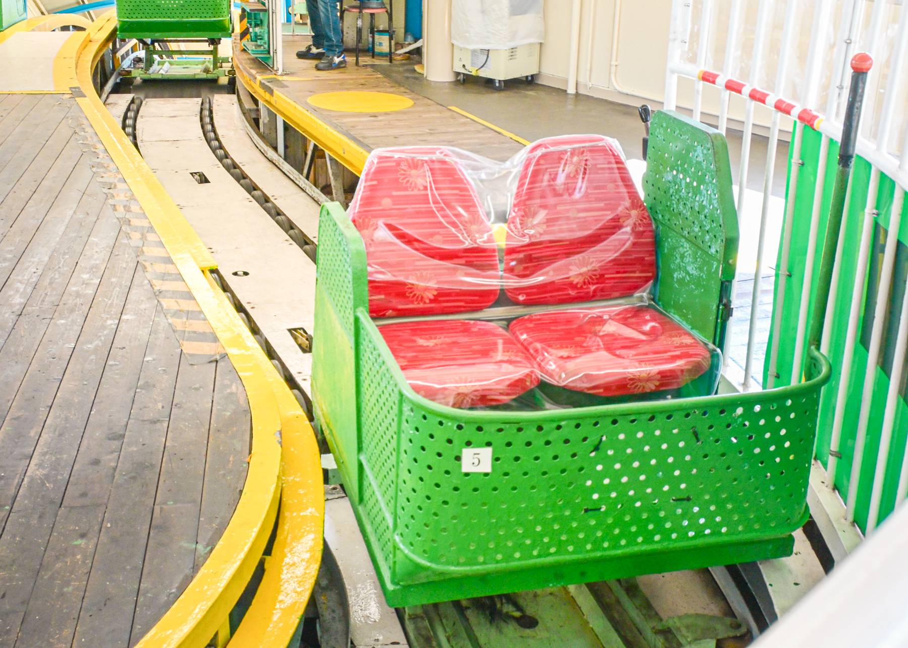 緑のカーレーターの写真