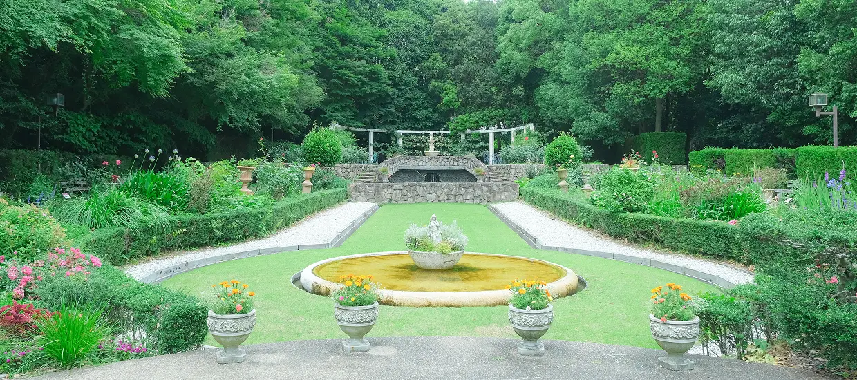 王侯貴族の気分が楽しめる庭園美